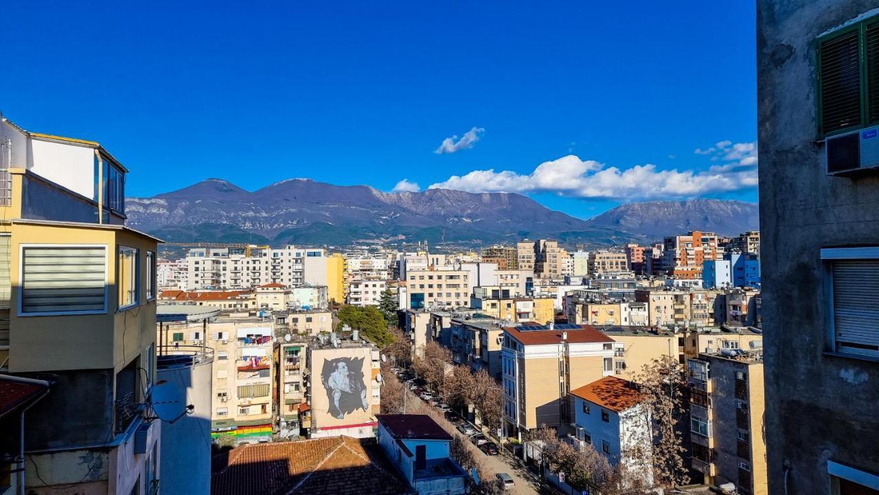 Skyline View 2Br Apartment Тирана Екстер'єр фото