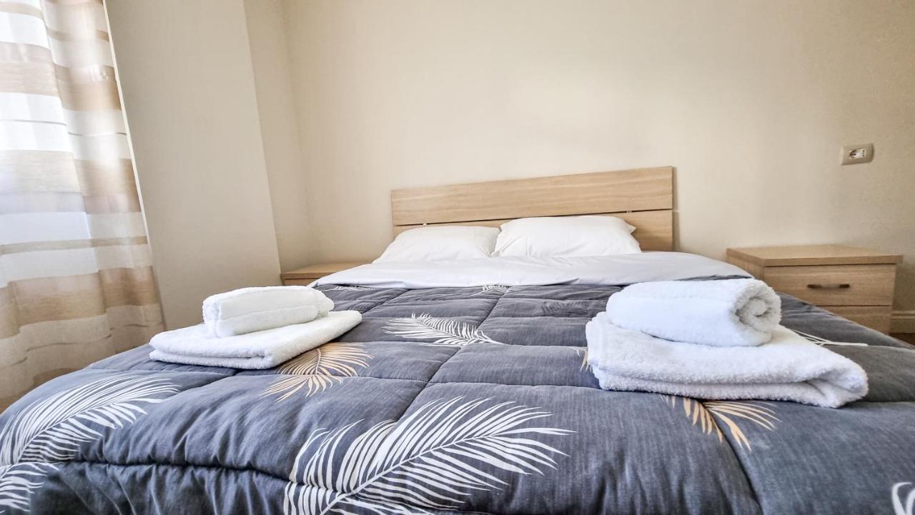 Skyline View 2Br Apartment Тирана Екстер'єр фото