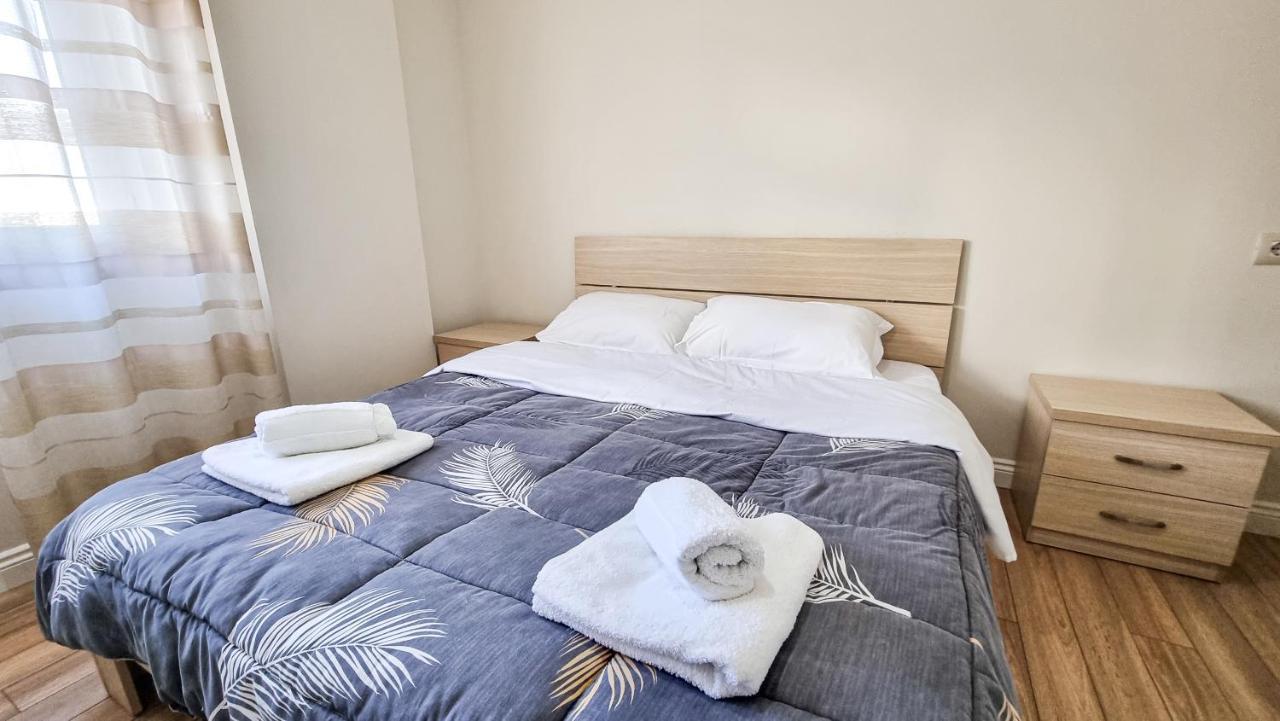 Skyline View 2Br Apartment Тирана Екстер'єр фото